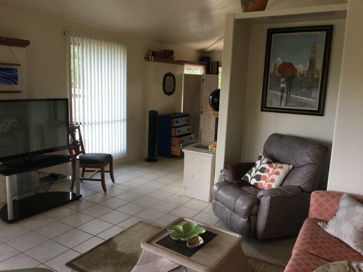 Mediteranean Style Ohana Rental / Loft & Sundeck Panoramic Ocean View Honolulu Landing Exterior photo